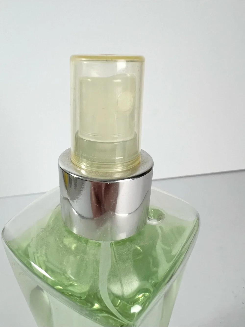 Vintage retired Bath & Body works‎ cucumber melon body spray 8fl oz